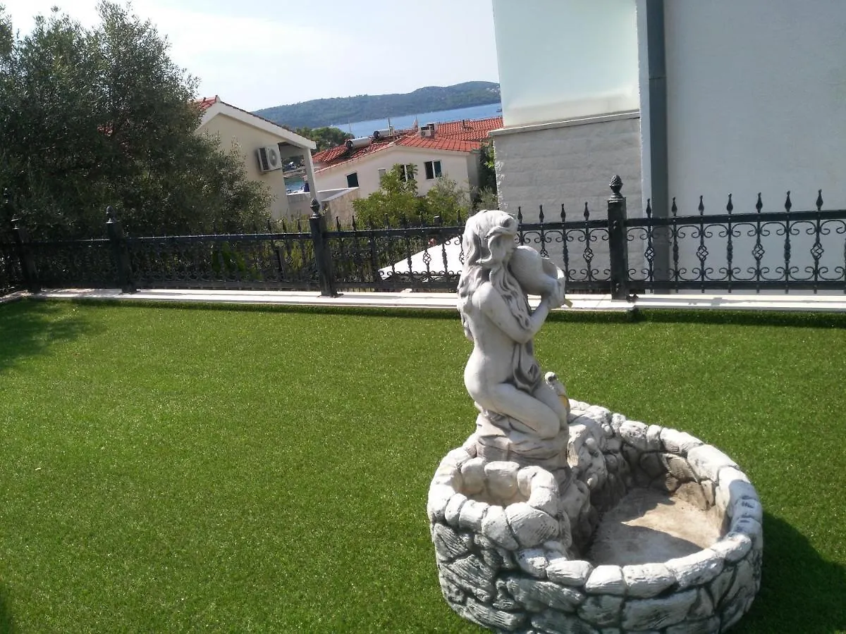 Villa Mira Trogir Apartment